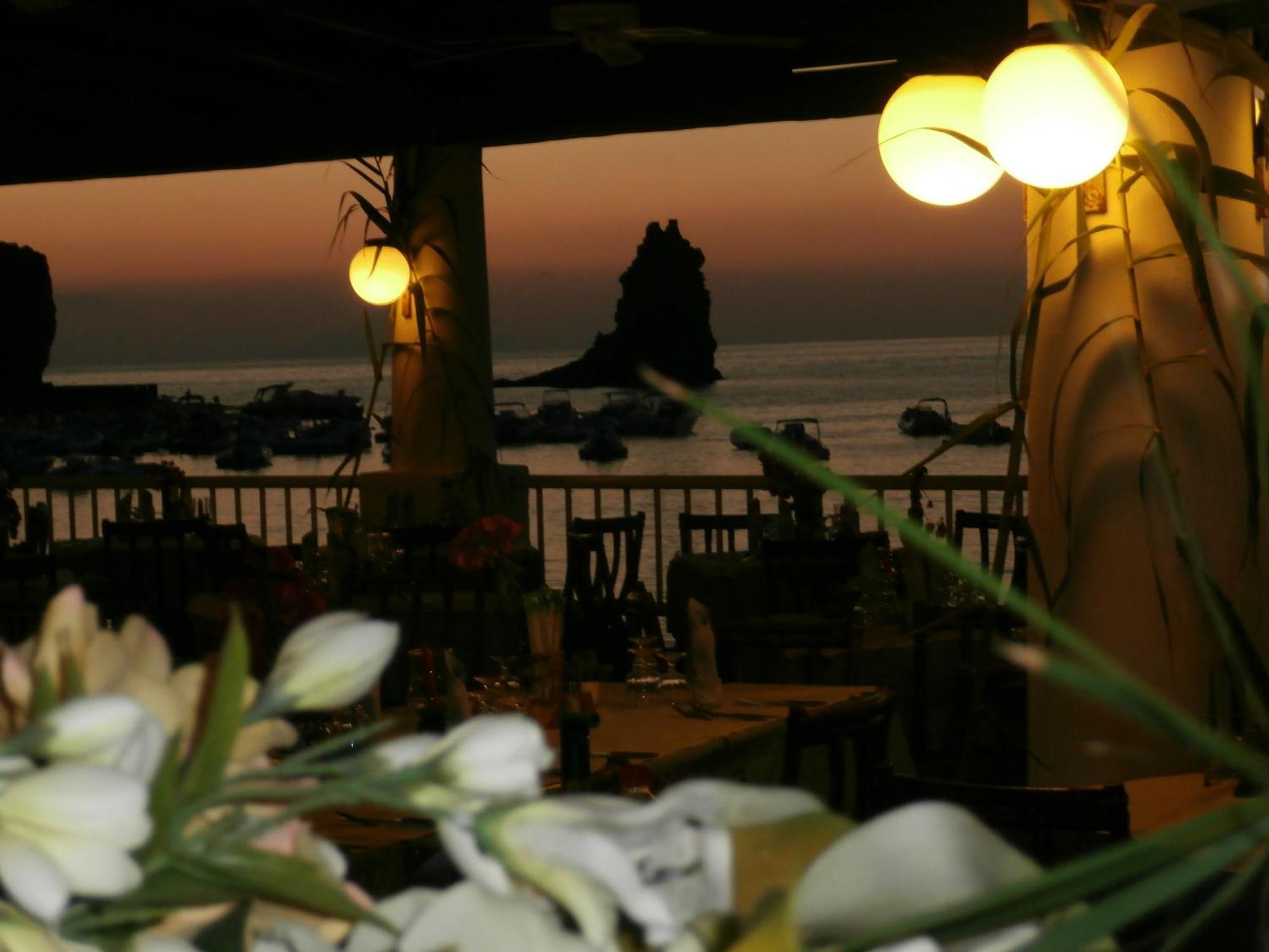 Hotel Conti Vulcano  Exterior photo