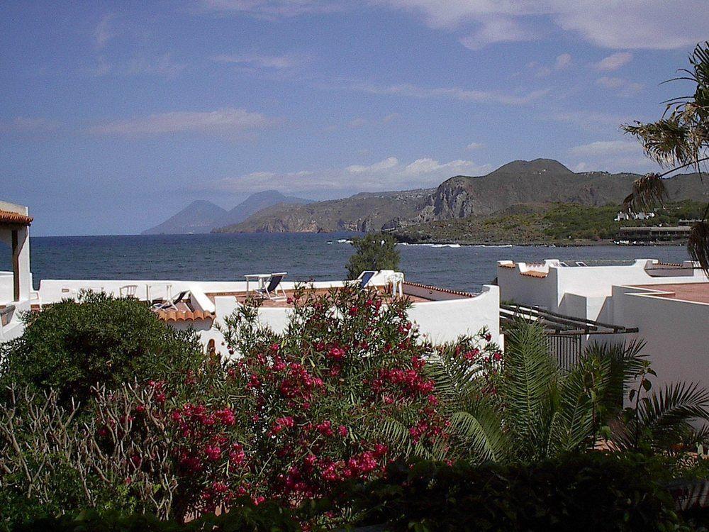 Hotel Conti Vulcano  Exterior photo